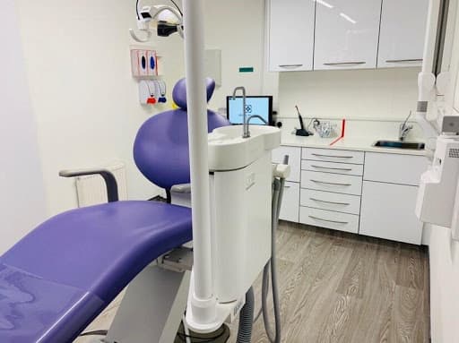 Dental Beauty Forest Hill logo